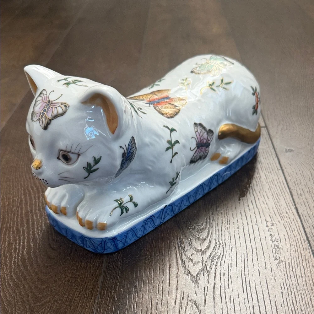 Vintage Frederick Cooper Chicago Large Hand Painted Cat with Butterflies - Picture 4 of 13